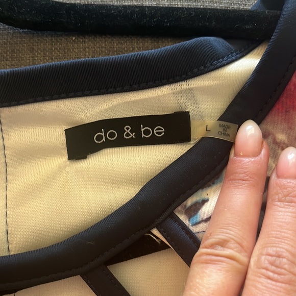 Do & Be fun floral summer dress! - Picture 4 of 5